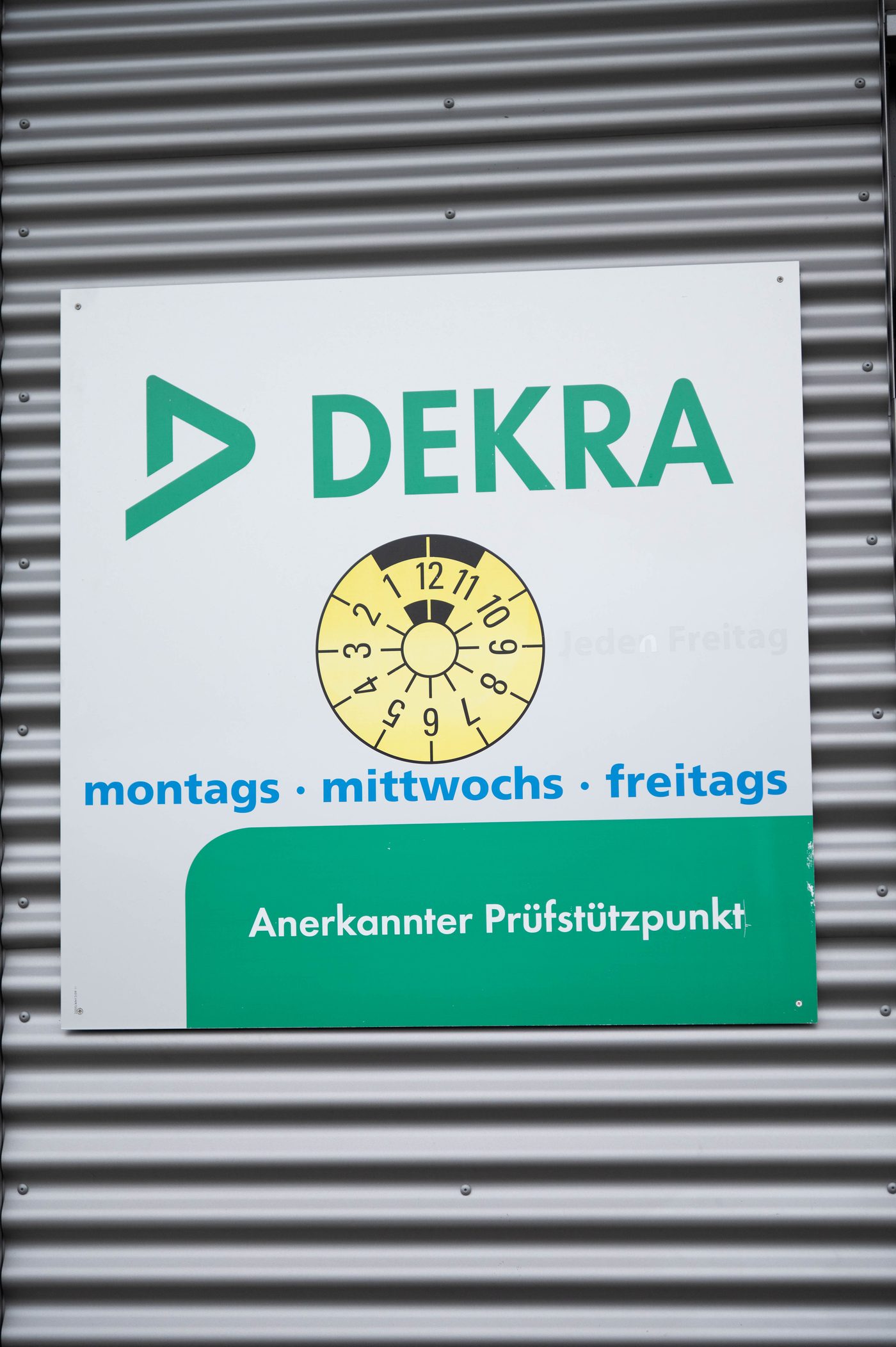 DEKRA Prüfstützpunkt bei KFZ Levin